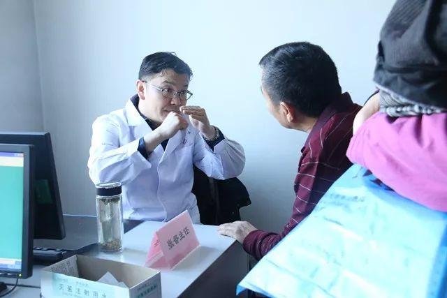 北京儿童骨科医院专家，守护儿童骨骼健康的守护者