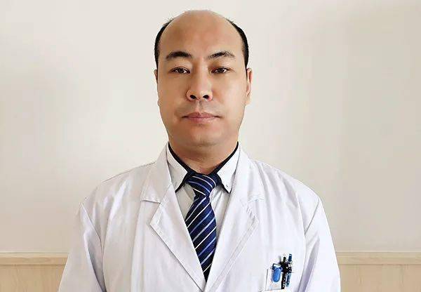 北京儿科专家陈亚军，医术精湛，关爱孩子的暖心医者