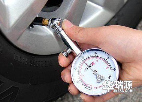 轮胎气压的重要性，探讨轮胎气压2.8的影响与应用