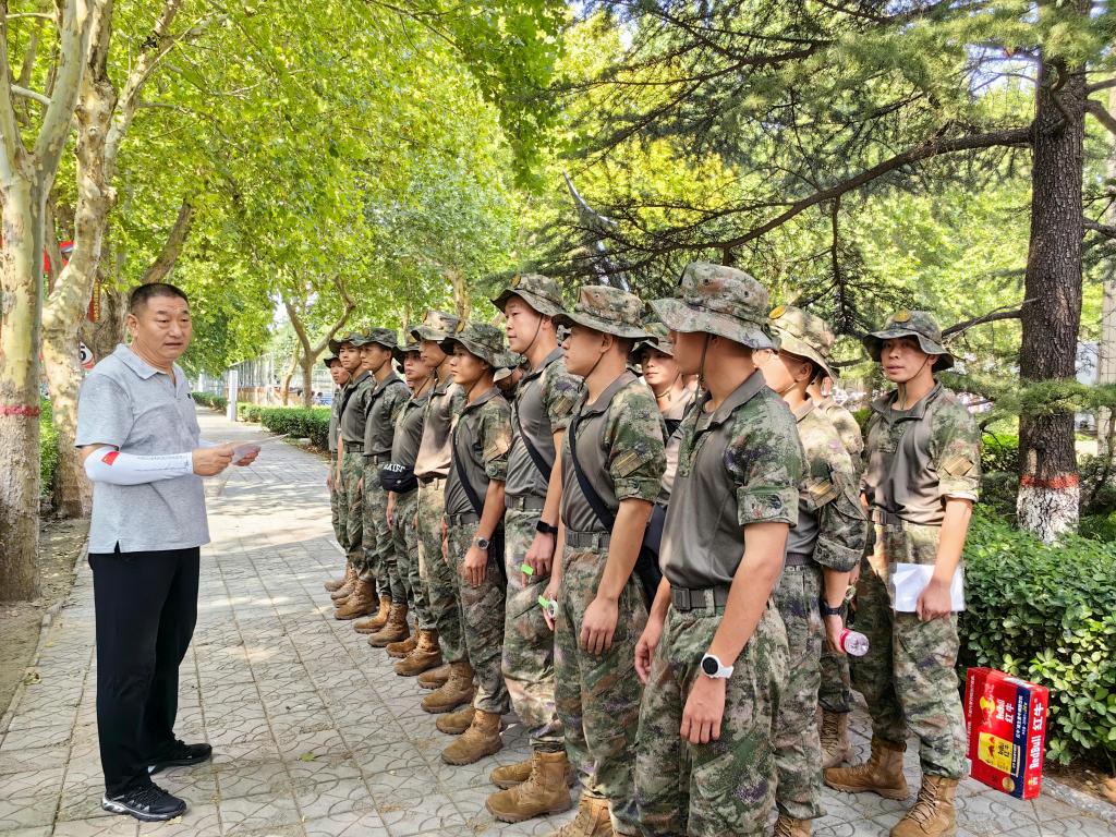 提高军官待遇，激发军队活力，推动国家发展