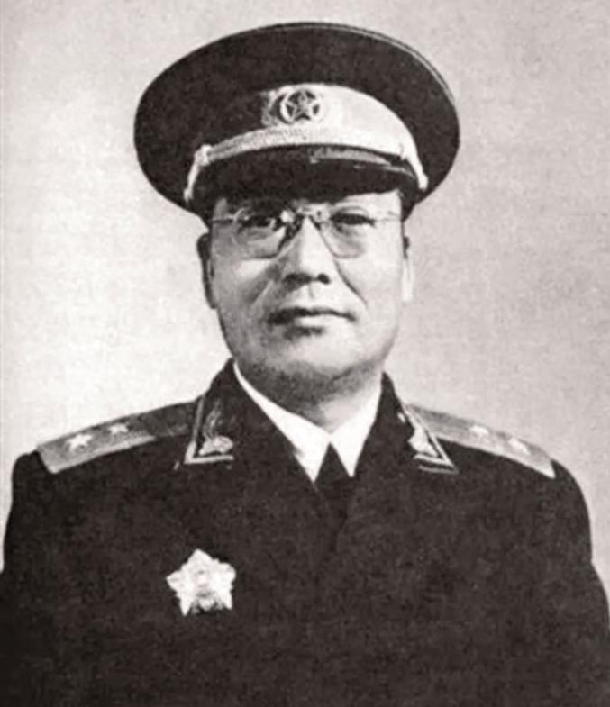 如何验真假隐形眼镜