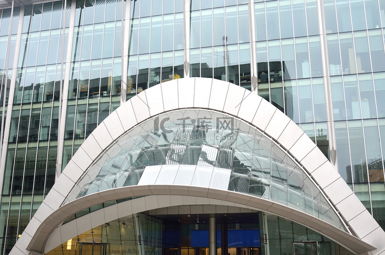 山东弧形玻璃自动门，现代建筑的优雅入口