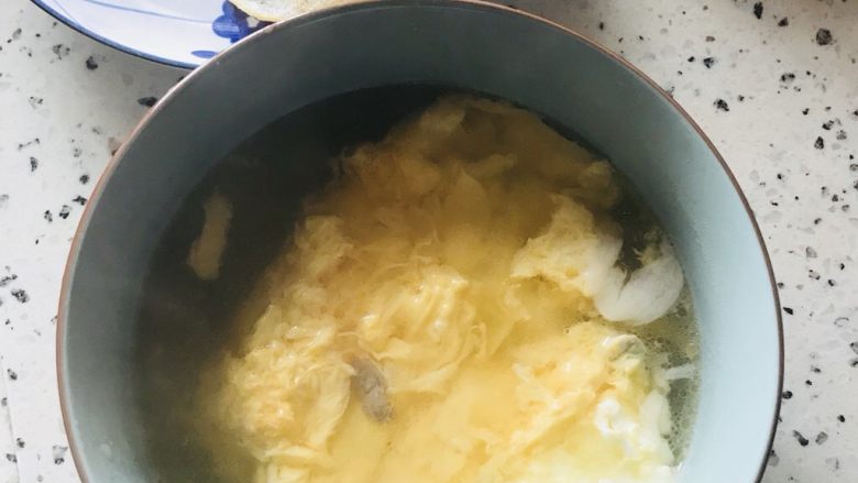 生姜蛋花汤，一道温暖身心的传统美食