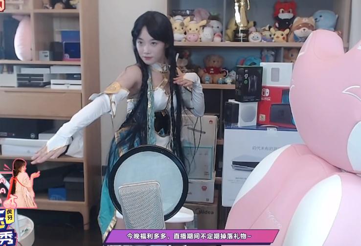 探究COS人工智障表情包的文化现象