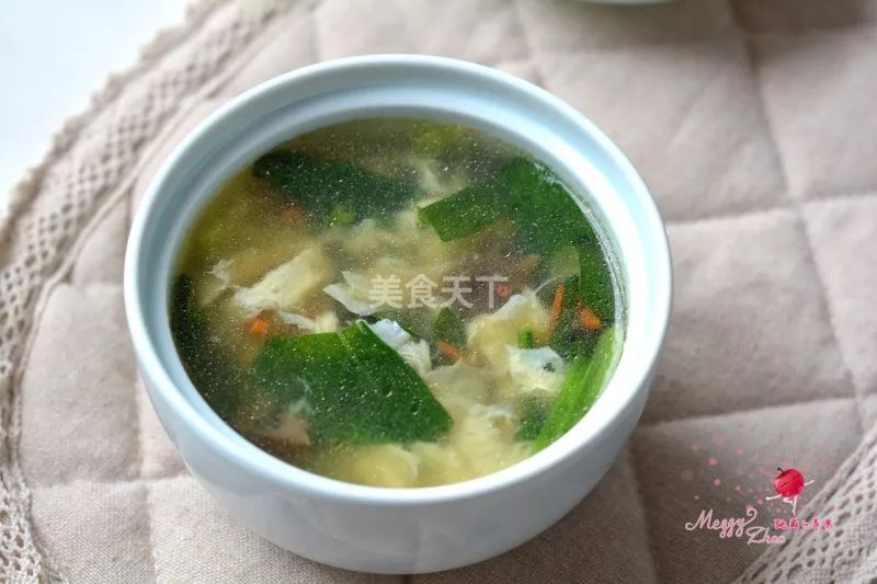 芹菜叶蛋花汤，一道健康美味的家常汤品