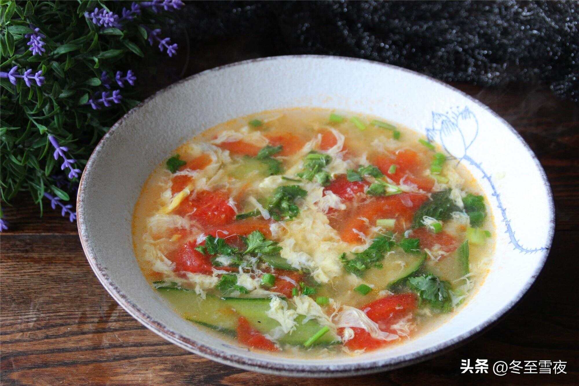 番茄黄瓜蛋花汤，一道家常美味与健康共舞