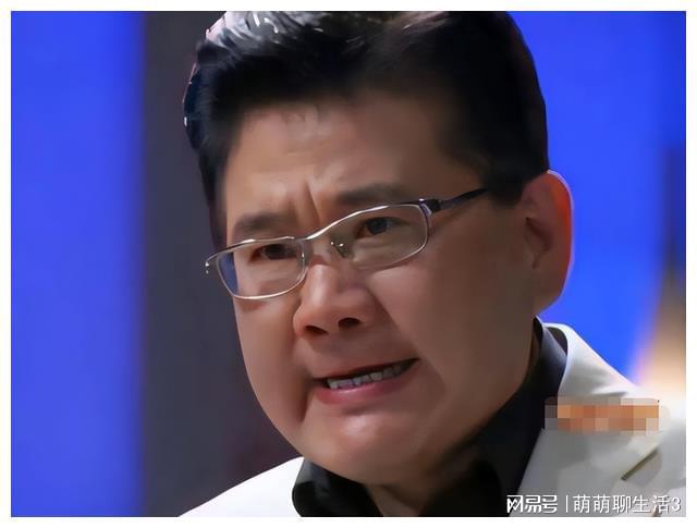 AV转正常表情包，网络文化的新现象