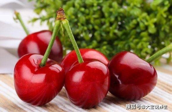 海棠品种繁多，各具特色，究竟哪个品种好，需要根据不同的需求和场景来判断。本文将介绍几种常见的海棠品种，并分析它们的优缺点，帮助大家了解哪个品种更适合自己的需求。
