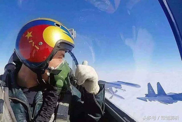空军的伞兵，英勇无畏的天空勇士