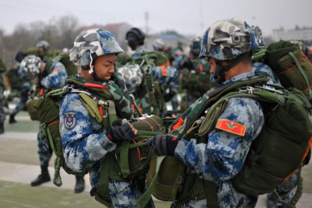 新型伞兵突击车的革命性变革与未来展望