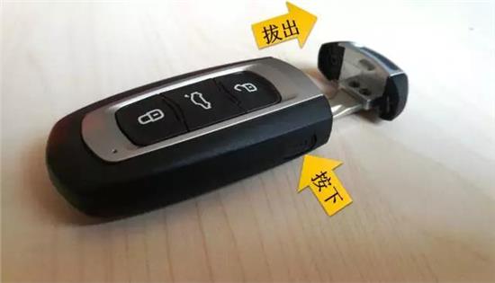 穿越机遥控器电池接线指南
