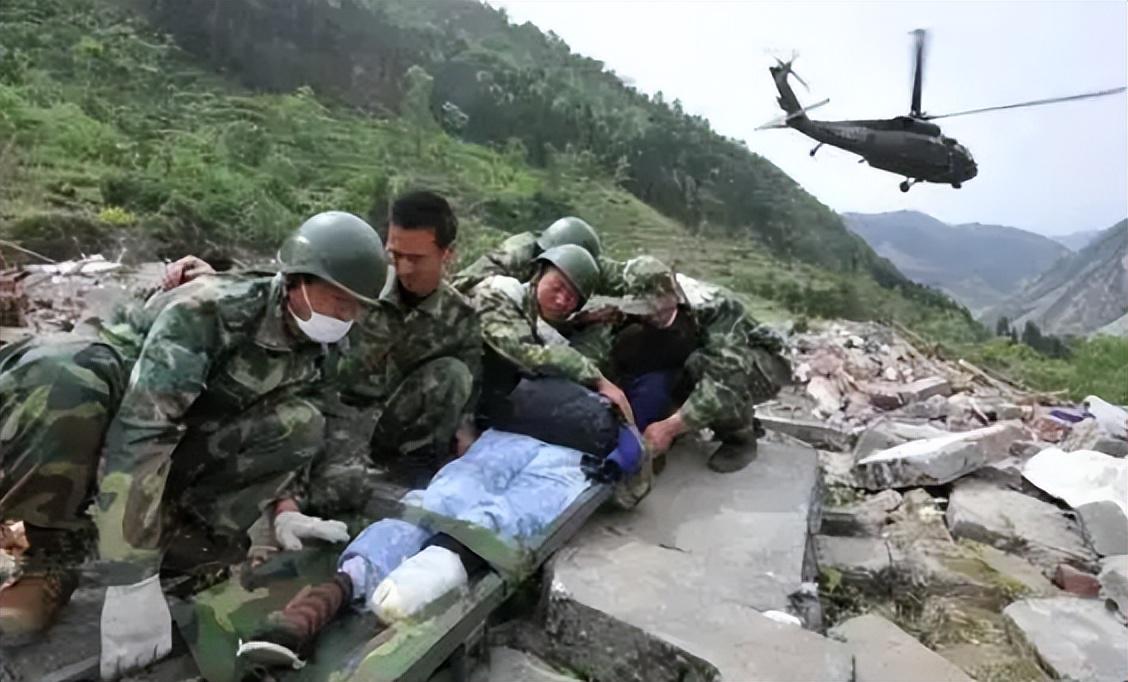 汶川地震中的中国伞兵，无畏的救援与坚定的信念