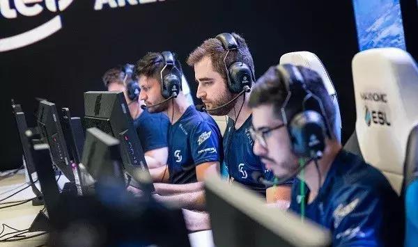 SK阵容CSGO，顶尖团队的构建与战术分析