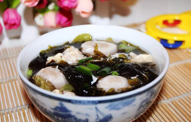 笋干紫菜蛋花汤，一道美味与健康并存的佳肴