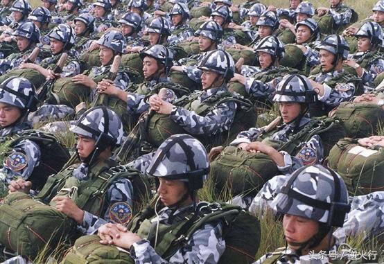 中国汶川伞兵，英勇救援与不屈精神的象征