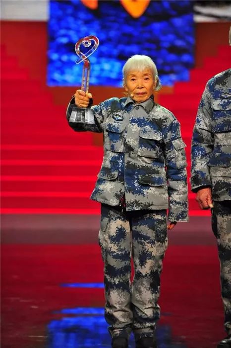 伞兵个人荣誉，荣耀的印记与精神的象征