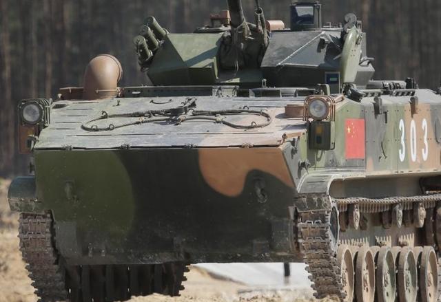BMD3伞兵战车图片，现代战争中的空中利器