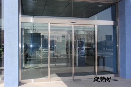 多玛自动门经销商，引领现代门业新潮流